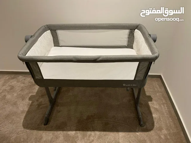 Bumble and Bird baby crib
