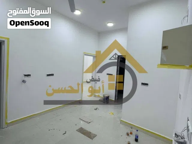 100 m2 2 Bedrooms Apartments for Rent in Basra Jaza'ir