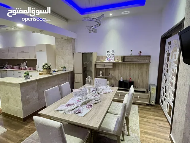 640m2 4 Bedrooms Villa for Sale in Tripoli Al-Serraj