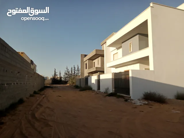 520 m2 More than 6 bedrooms Villa for Sale in Tripoli Al-Najila