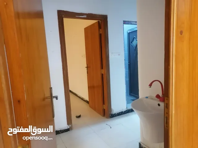 100 m2 3 Bedrooms Apartments for Rent in Basra Manawi Lajim