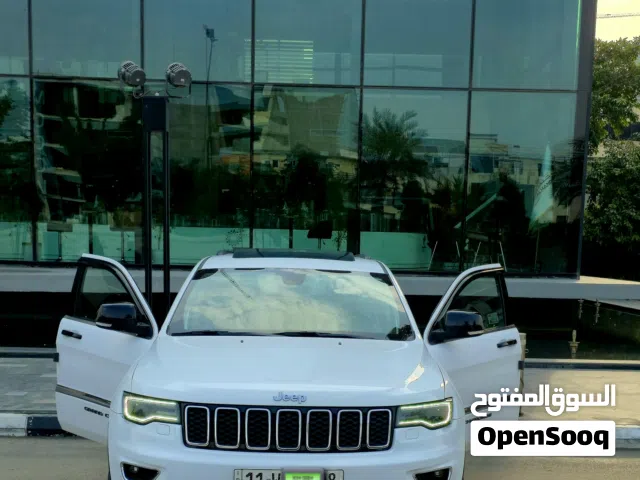 جيب كراند شيروكي وكاله خليجي مكفوله  نظيفة جدا وبدون نقص تحويل مباشر  صيانه كامله بالوكاله