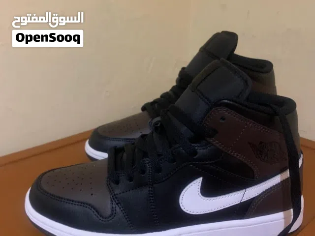 chaussures nike jordan original 41 neuf