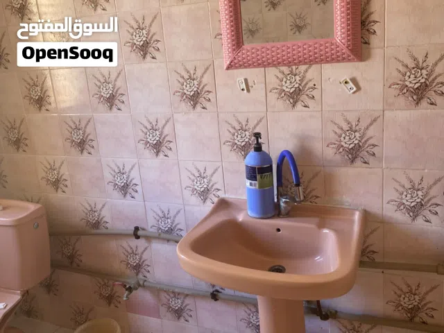 اثنان  لاوندينو حمام ومرحاض