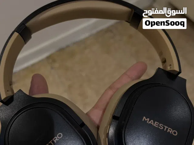 Headphones, سماعات