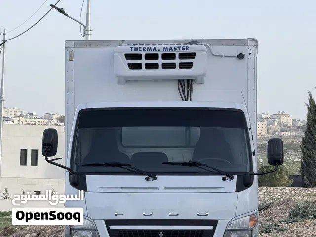 ميتسوبيشي كانتر 2019 ثلاجه فحص كامل كرت ابيض تجميد وتبريد ممشى قليل بحالة الوكاله