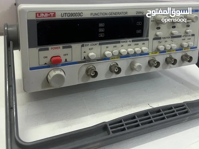 مولد إشارات رقمي UNI-T UTG9003C تردد 2MHz إشارات متعددة نظيف ويعمل بكفاءة عالي