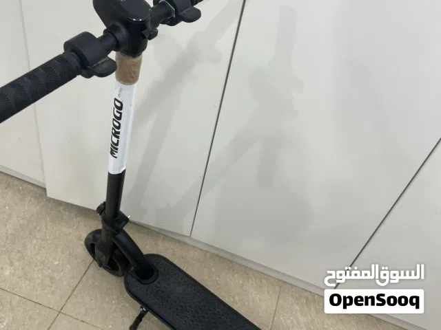 للبيع سكوتر MICROGO دفع خلفي يمشي 25