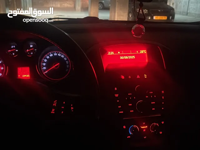 أوبل استرا 2011 جير عادي
