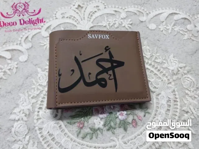 محفظه جلد طبيعي savfox حفر اسم وجمله وتاريخ تقدر تحفر عايزه داخل وخارج المحفظه ميز محفظتك