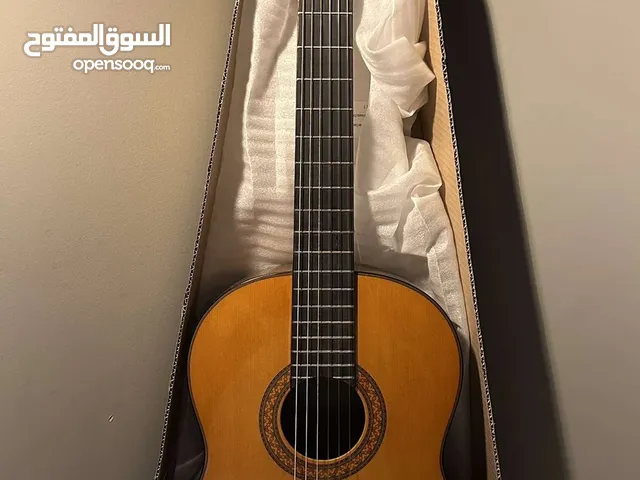 قيتار ياماها للبيع YAMAHA C70