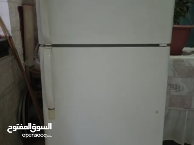 Frigidaire Refrigerators in Salt