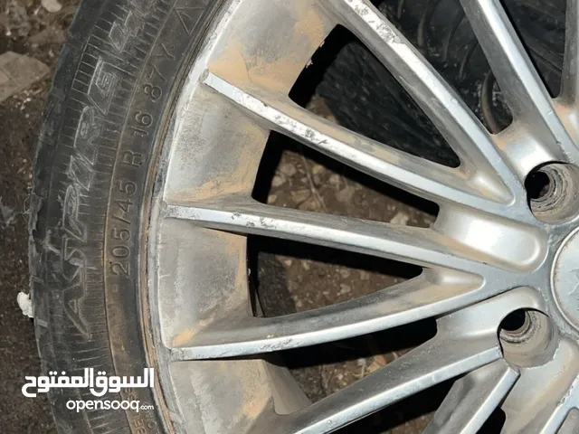 جنطات للبيع بحاله الوكاله