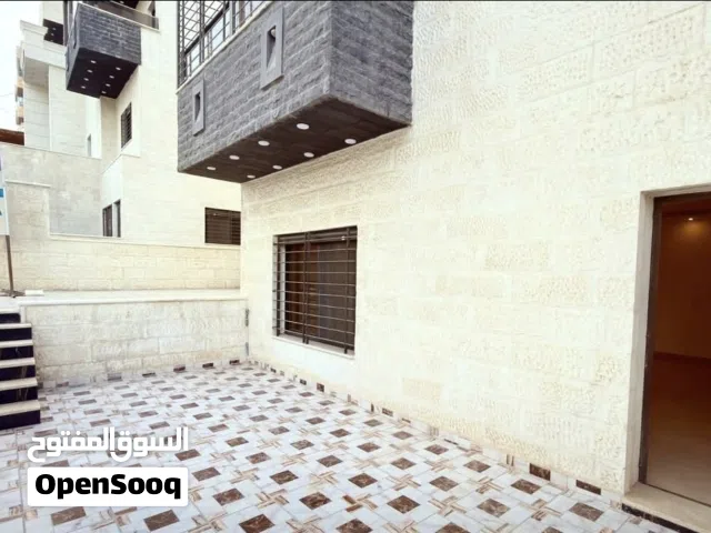 آخر شقتين طابق ارضي مساحه 171 متر 73 الف بدل من 84 الف مقابل صاله الفيروز و مقابل كازيه العيفان سابق