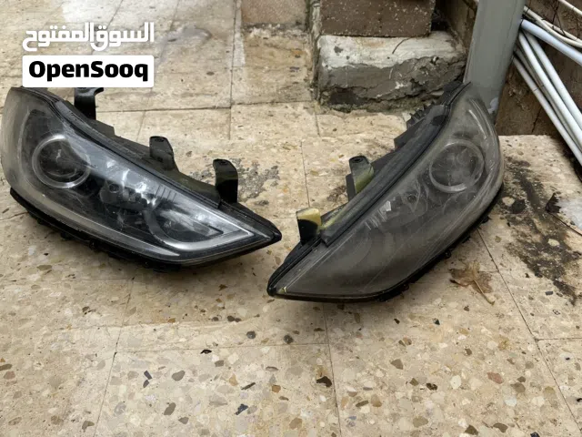 أنوار أمامية لهيونداي إلنترا الجيل السادس (موديل تقريباً 2016–2018)