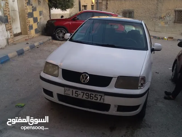 Volkswagen Golf 2000 in Zarqa
