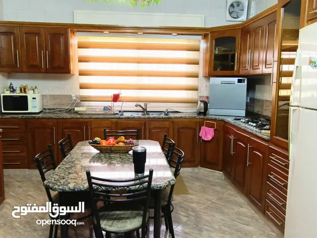 230 m2 More than 6 bedrooms Apartments for Sale in Amman Al Yadudah