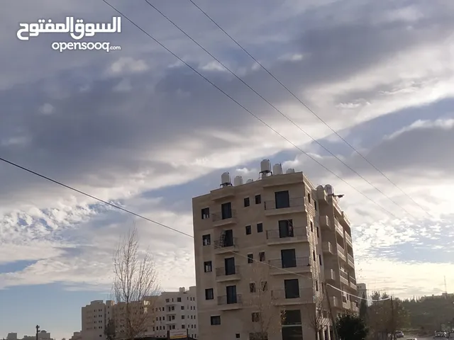 شقه 5 دقائق مشي من جامعة بيرزيت المدخل الخلفي
