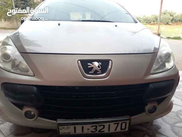بيجو 307 موديل 2007 فحص 4 جيد دهان جديد مرخصة ومؤمنه لآخر شهر 3 للبيع ...