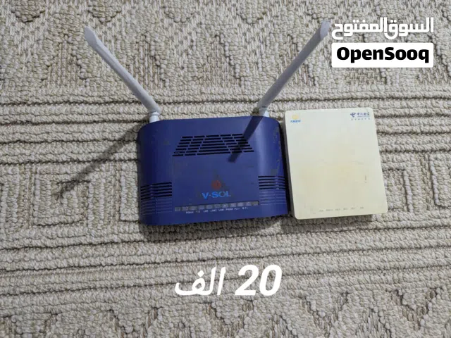 مجموعة راوترات مستعملة