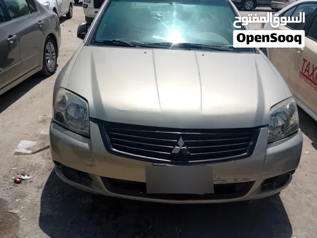 2009 ميتسوبيشي جالنت DL