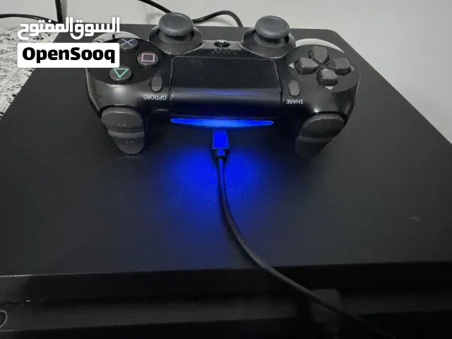 playstation 4 slim 500GB  للبيع الجهاز وكالة