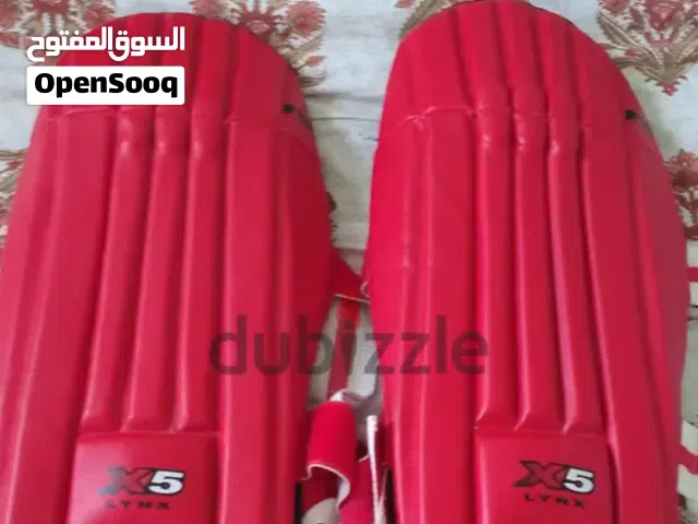 Cricket pads for sale normal size