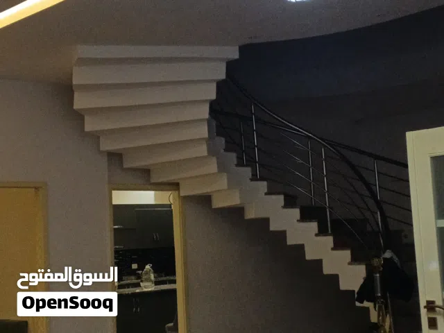 فيلا في شارع الخروب بجانب سيمافرو الجبس،للبيع