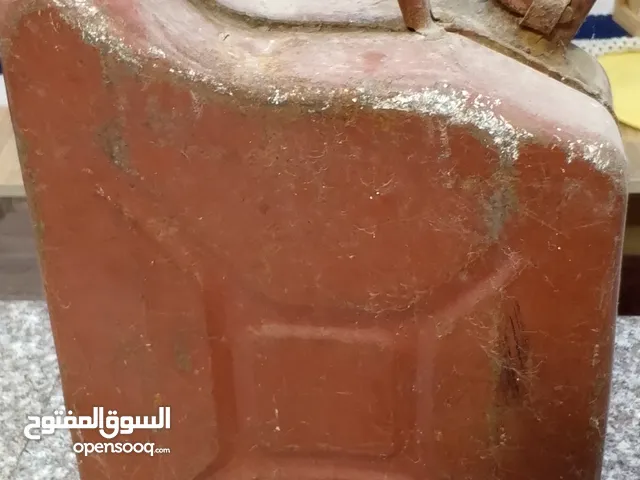 جالون بنزين حديد قديم
