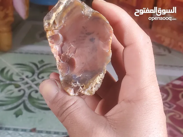 عقيق خام انواع مختلفه للبيع لشراء اوالاستفسار عل وتساب