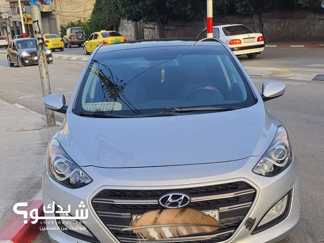Hyundai i30 2015 in Nablus