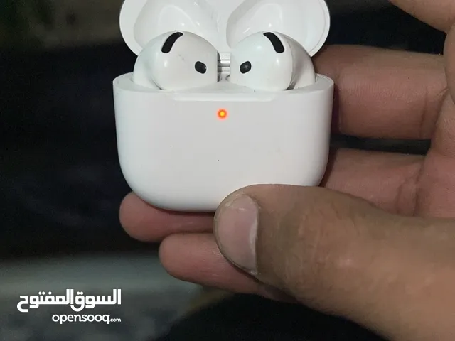 ايربود 4 تايب سي بدون عزل احدث اصدار بعدها بالضمان ضمانها يخلص ب 2026 شهر الواحد يوم 9