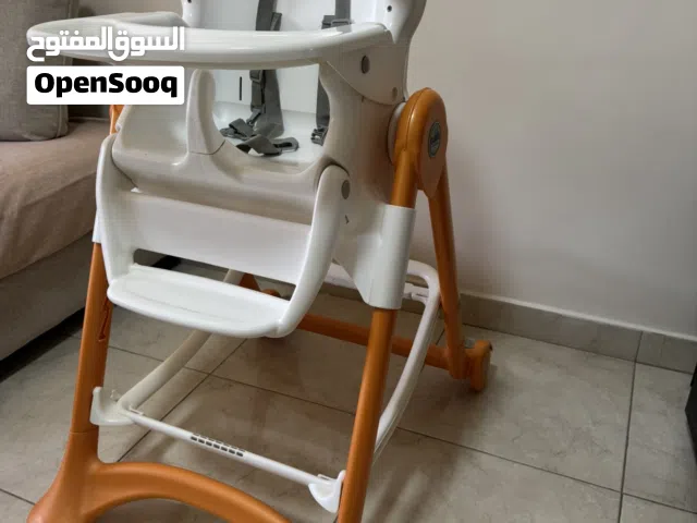 كرسي اطفال بحاله ممتازه