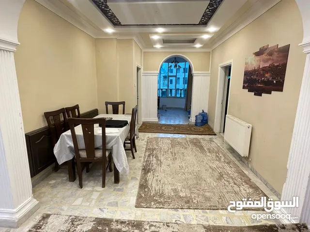 185m2 3 Bedrooms Apartments for Sale in Amman Um El Summaq