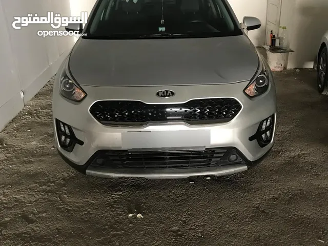 كيا نيرو موديل 2020 نظيفه جدا لا تحتاج اي صيانه