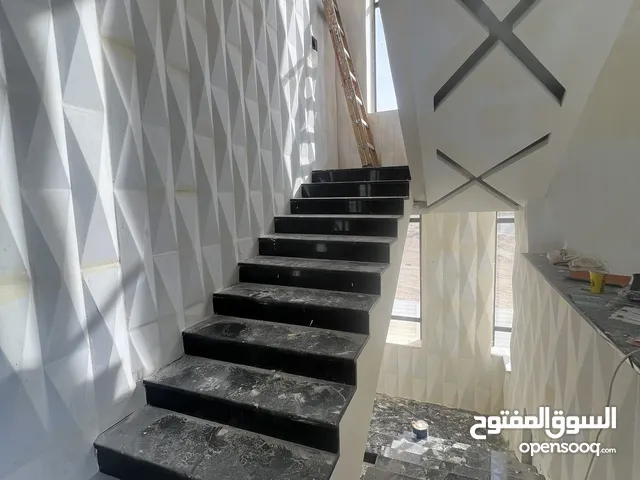 375 m2 5 Bedrooms Villa for Sale in Zarqa Madinet El Sharq