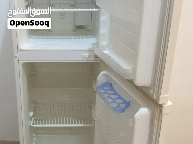 ثلاجه للبيع