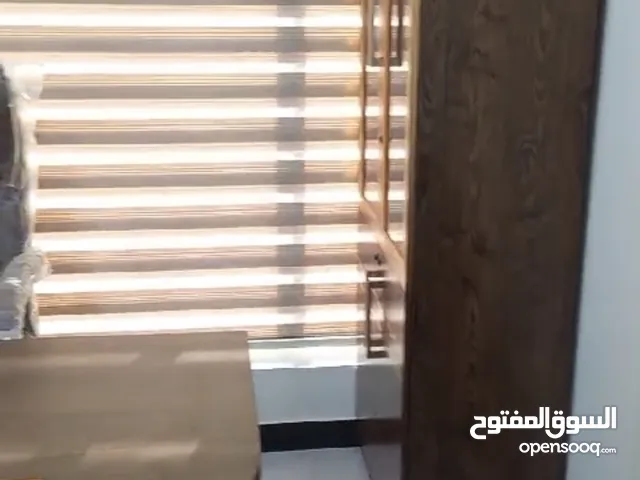 مكتب جديد للبيع