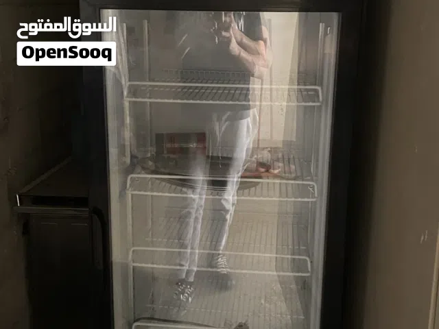ثلاجة مطعم عامودية