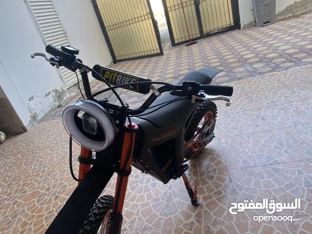 Kugoo wish 01 new 300km speed 60/kmh come with tool box for everyone thing spare key and charger