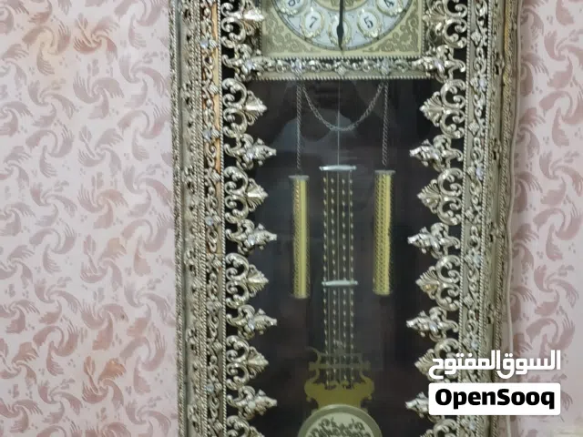 ساعه تحفه ارتفاع 2م وعرض 80سم مطرزه كرستال اصلي لماع