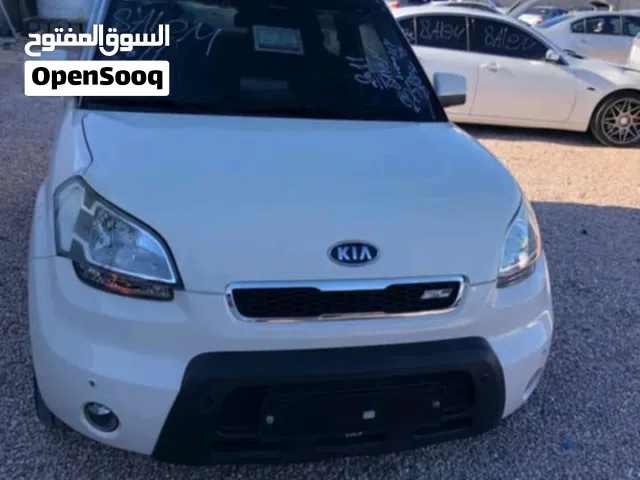 2011 كيا سول EX