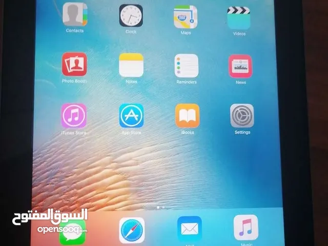 Apple iPad 32 GB in Muscat