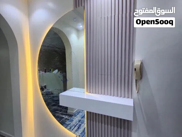 ديكورات وبويات وترميم ورق جدران