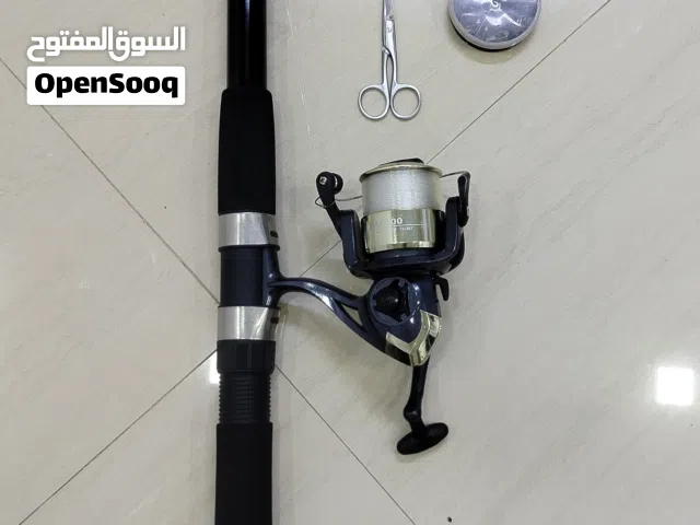 سنارة صيد جديدة مع شبكة صيد صغيرة