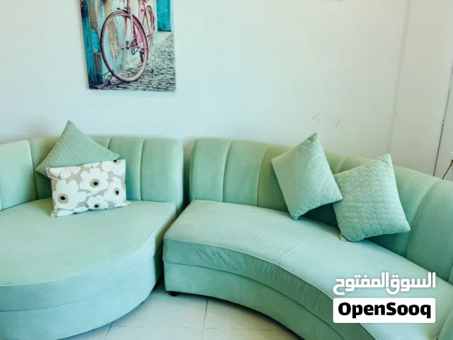 كنبتين للبيع كنبه