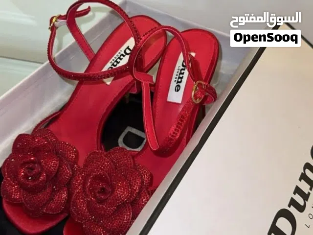 صندل ماركة Dune london