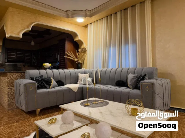 طقم كورنر 9 مقاعد مستعمل استعمال بسيط  قماش خيش ناعم تركي خشب سويد الموقع ابو علندا المستنده