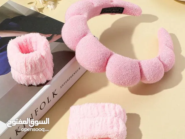 سيت لعنايه طوق+معاصم مخصصات للعنايه متوفر بجوده عاليه +كل الالوان