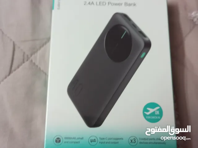 باور بانك من Jiroom  10000 امبير 2.4 ALED يتميز باللون السوداء والباور بان كده جميل جدا جدا جدا
